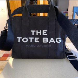 Marc Jacobs mini tote bag ( black )